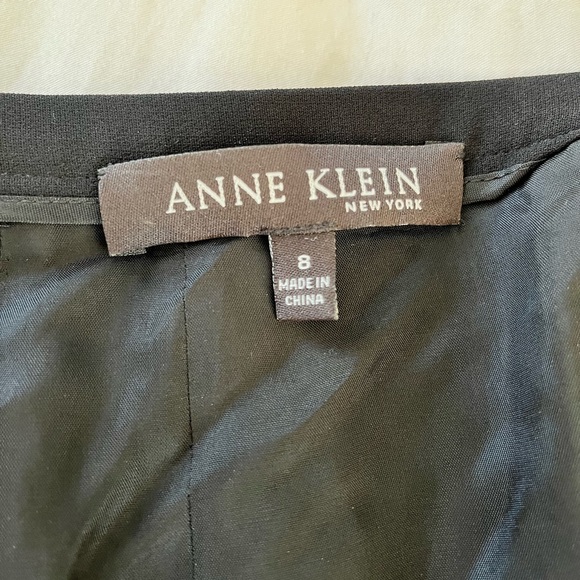 Anne Klein black pencil skirt 🖤 - Picture 3 of 4